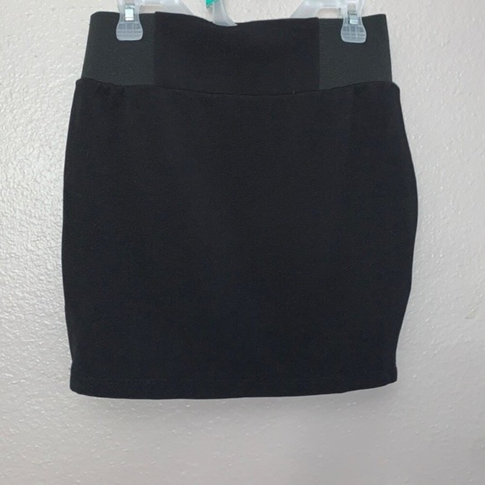 Material girl black mini skirt Small